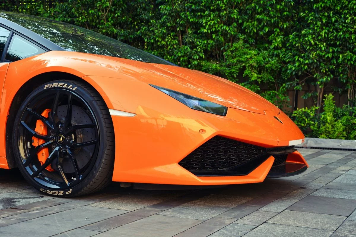 combien coûte une lamborghini ?